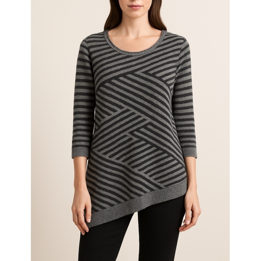 Chico’s Gray Mingle Splice Asymmetrical Scoopneck Knit Sweater 3/4 Sleeve Stripe